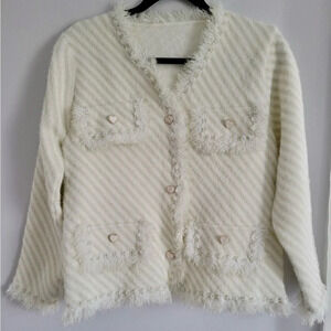 White knit jacket coat